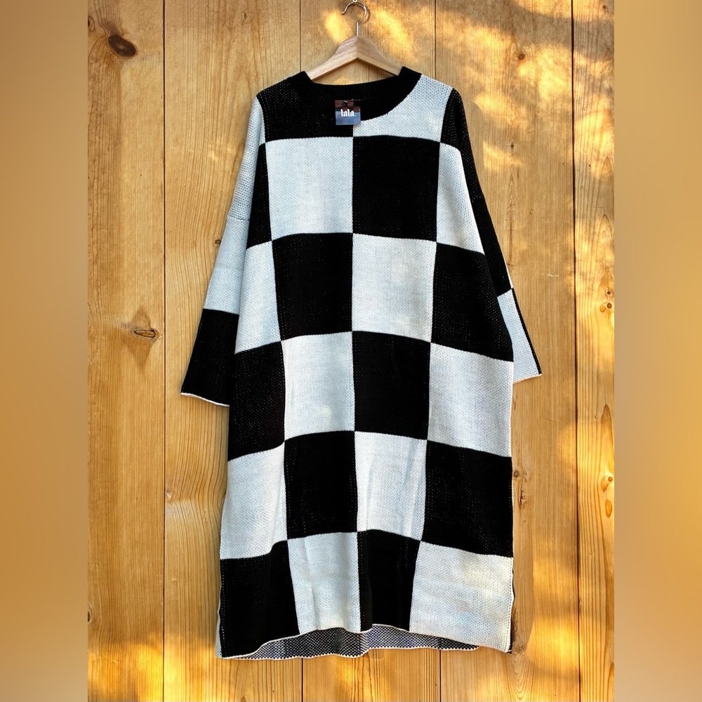 Lala NWT Colorblock Sweater Dress Sz L/XL - Picture 4 of 8